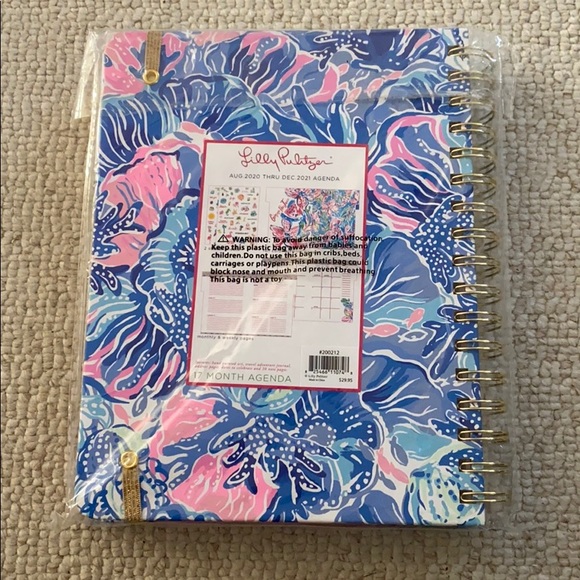 Lilly Pulitzer Agenda size Large - Picture 3 of 7